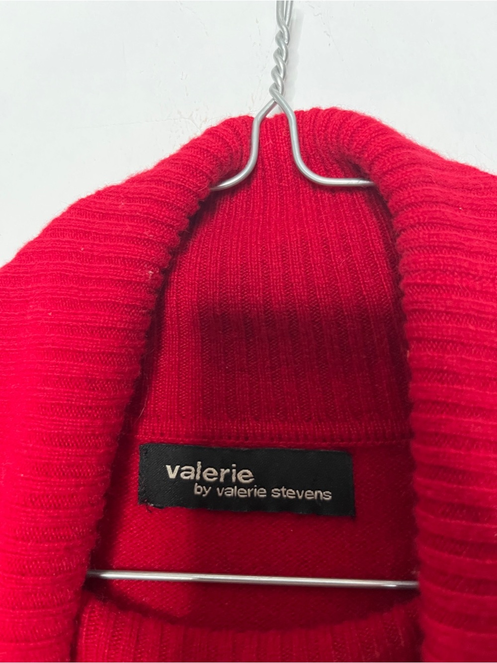 Valerie Stevens 100% Cashmere Red Turtleneck Sweater Size M - Picture 5 of 6